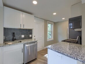 612 N 2nd St in Harrisburg, PA - Building Photo - Building Photo