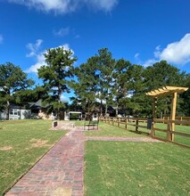 Grove at Westgate- NEWLY RENOVATED in Dothan, AL - Building Photo - Building Photo