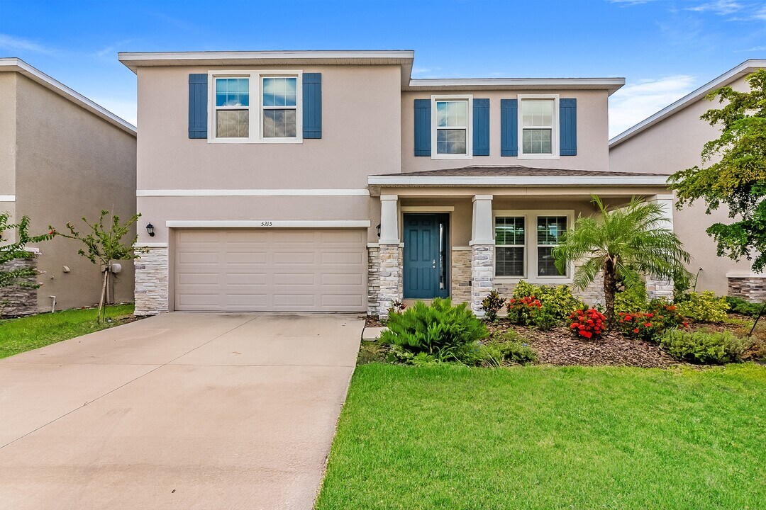 5215 Tannin Ln in Bradenton, FL - Building Photo