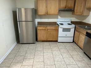 5733 Aftonshire Dr in Fayetteville, NC - Building Photo - Building Photo