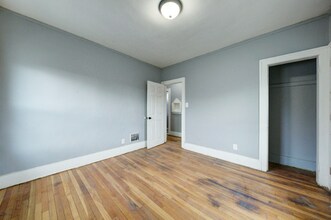 12080 Santa Rosa Dr in Detroit, MI - Building Photo - Building Photo