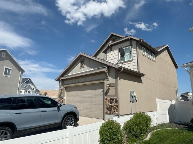 9626 N Red Bridge St in Eagle Mountain, UT - Building Photo - Building Photo