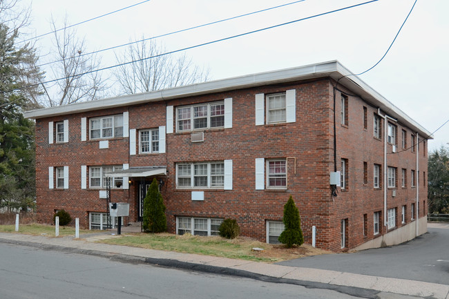 465 Highland Ave in Middletown, CT - Building Photo - Building Photo