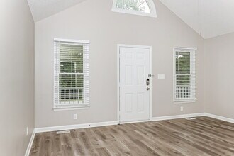 3007 Brittany Dr in Clayton, NC - Building Photo - Building Photo