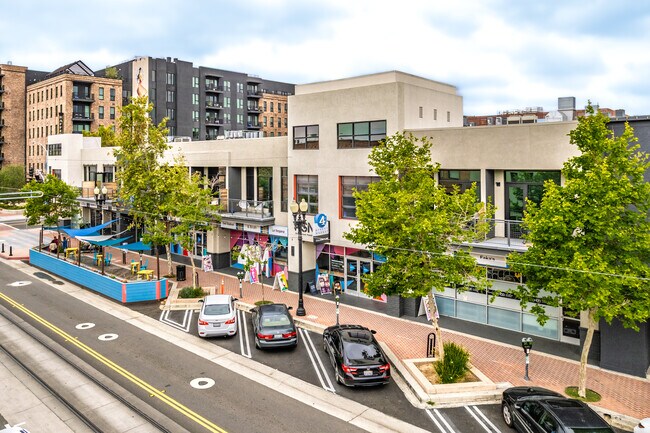 Market Lofts DTSA in Santa Ana, CA - Building Photo - Building Photo