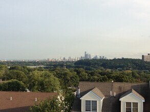 240 Lauriston St in Philadelphia, PA - Building Photo - Building Photo