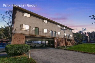 1985 Summit St in Columbus, OH - Building Photo