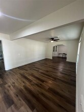 1024 Lane St in Irving, TX - Foto de edificio - Building Photo