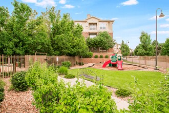 Retreat at City Center in Aurora, CO - Foto de edificio - Building Photo