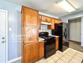 2340 Krystal Kreek Dr in Conway, AR - Building Photo - Building Photo