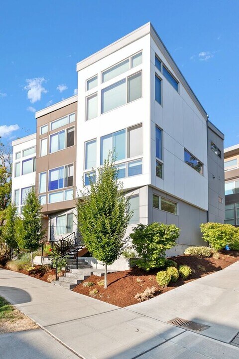 3616 Courtland Pl S in Seattle, WA - Building Photo