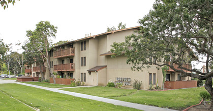 Villa Merced in San Diego, CA - Building Photo - Building Photo