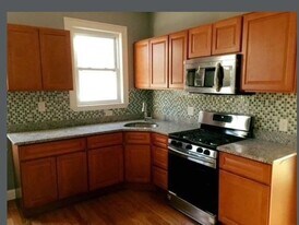 13 Hendry St in Boston, MA - Building Photo