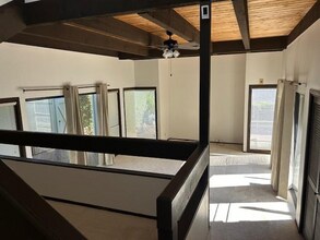 1 Kihi St in Honolulu, HI - Foto de edificio - Building Photo