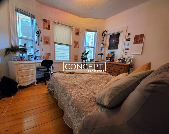 68 Calumet St, Unit 68 Calumet St #2 in Boston, MA - Building Photo - Building Photo