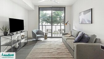 698 NE 1st Ave in Miami, FL - Building Photo