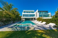 7833 Atlantic Way in Miami Beach, FL - Foto de edificio - Building Photo