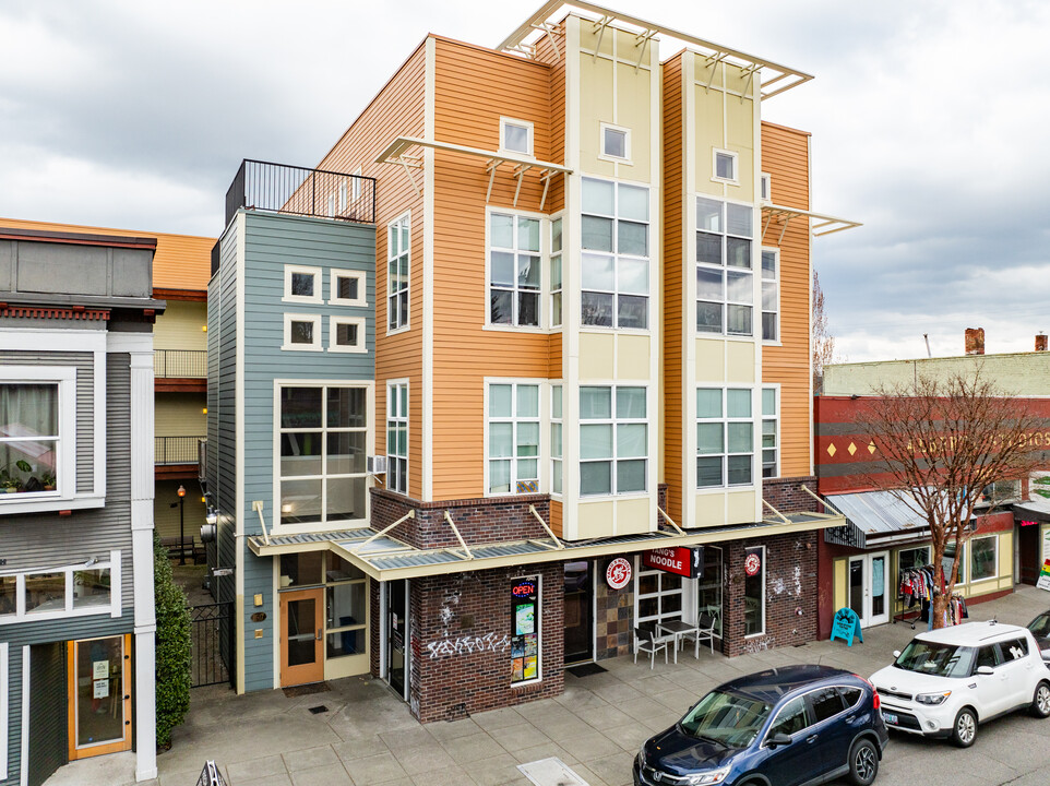 Hank Reardon Plaza in Portland, OR - Foto de edificio