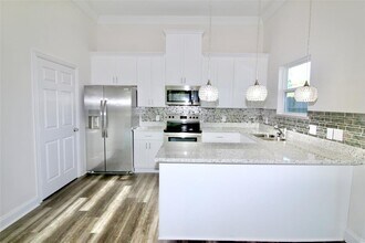 3419 Redbud St in Houston, TX - Building Photo - Building Photo