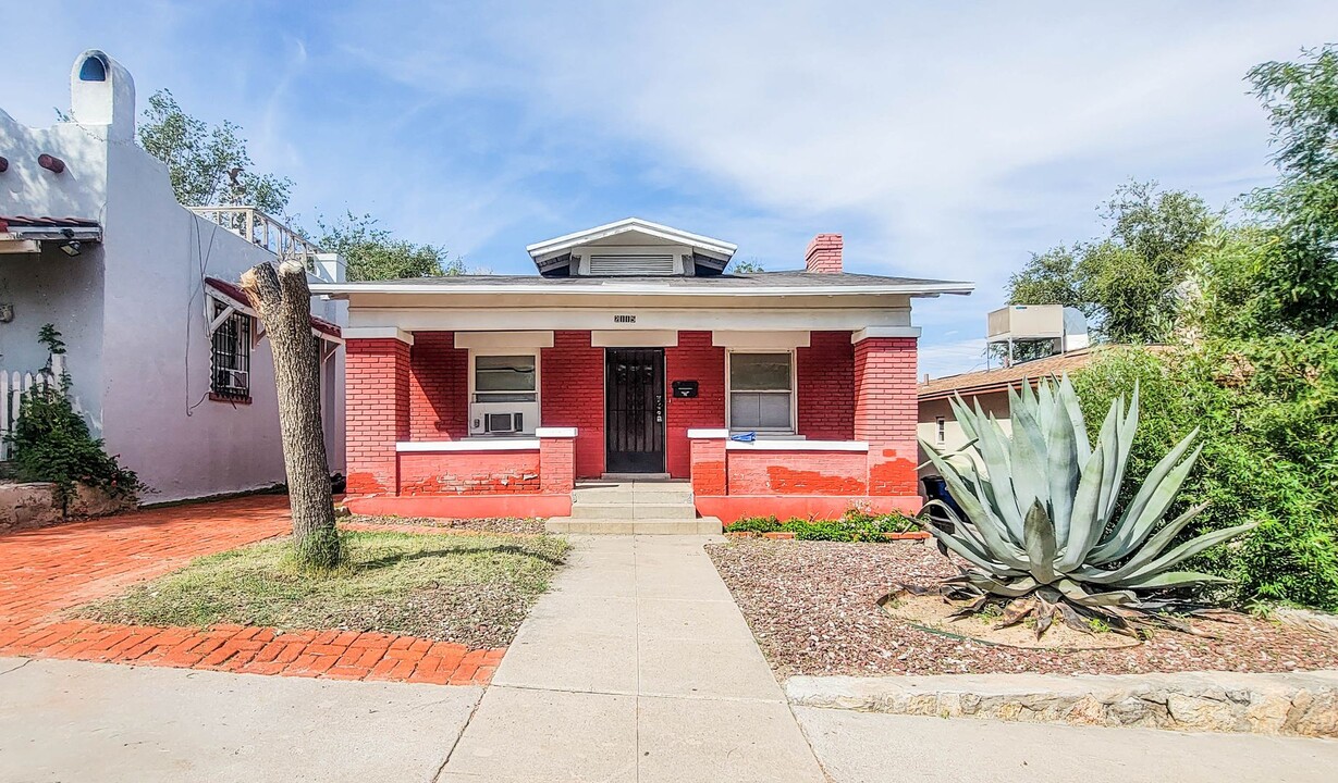 2115 N Kansas St in El Paso, TX - Building Photo