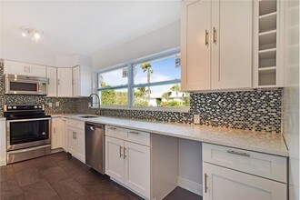 1111 Powell Dr in West Palm Beach, FL - Building Photo - Building Photo