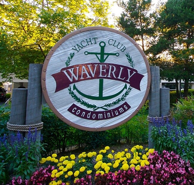 635 SE Linn St in Portland, OR - Building Photo - Building Photo