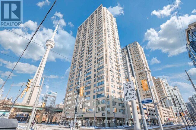 property at 270-270 Queens Quay W