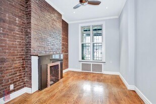 LEROY ST. in New York, NY - Building Photo