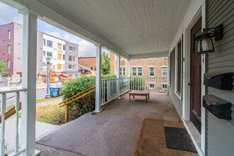 1924 Colfax Ave S in Minneapolis, MN - Building Photo - Building Photo