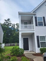 240 Spencer Cir in Summerville, SC - Building Photo