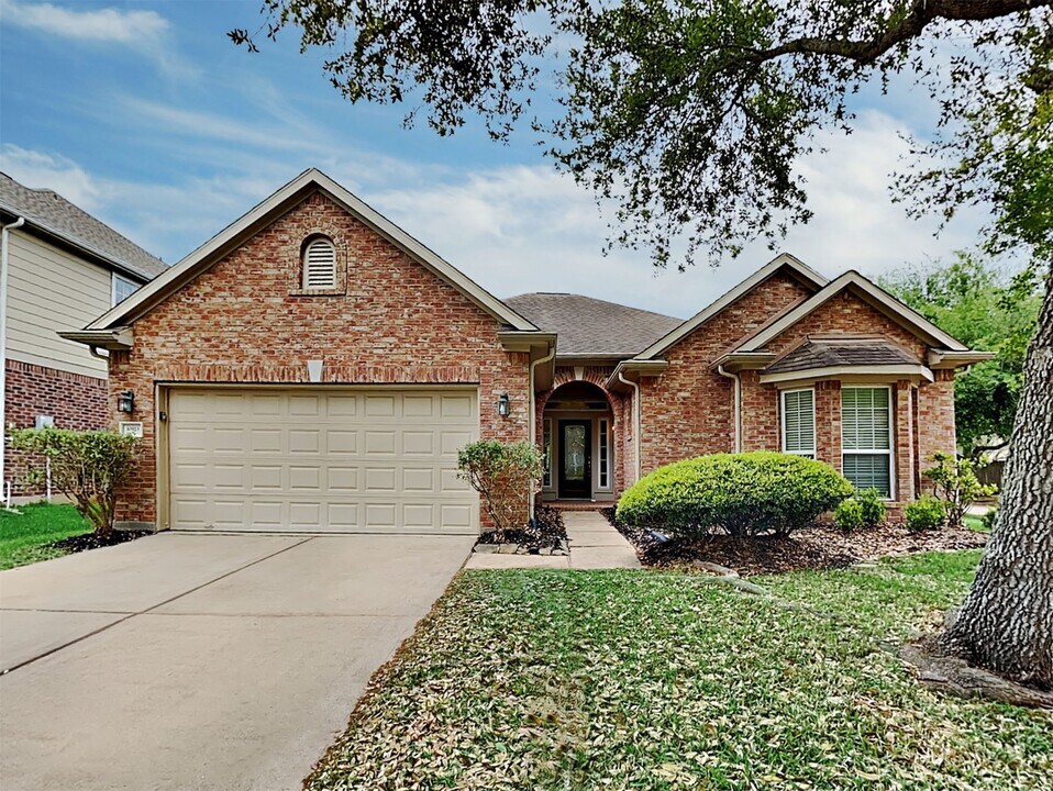 10923 Tattershall Ln in Missouri City, TX - Building Photo