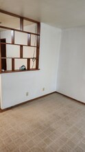 613 N Lorraine Ave in Wichita, KS - Building Photo - Building Photo