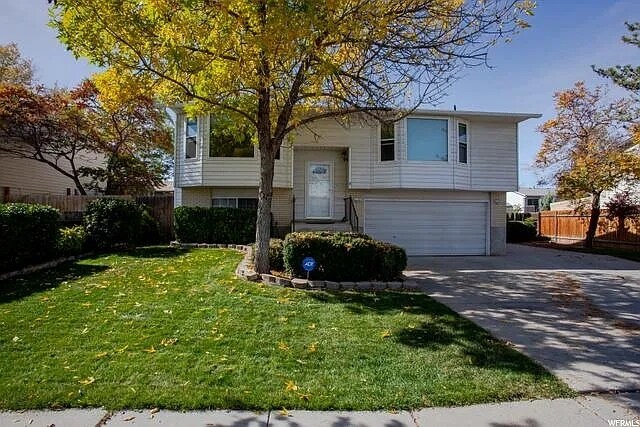 2970 Bent Oak Ln in West Valley City, UT - Building Photo