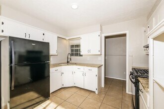 621 Juniper Ave in Midwest City, OK - Building Photo - Building Photo