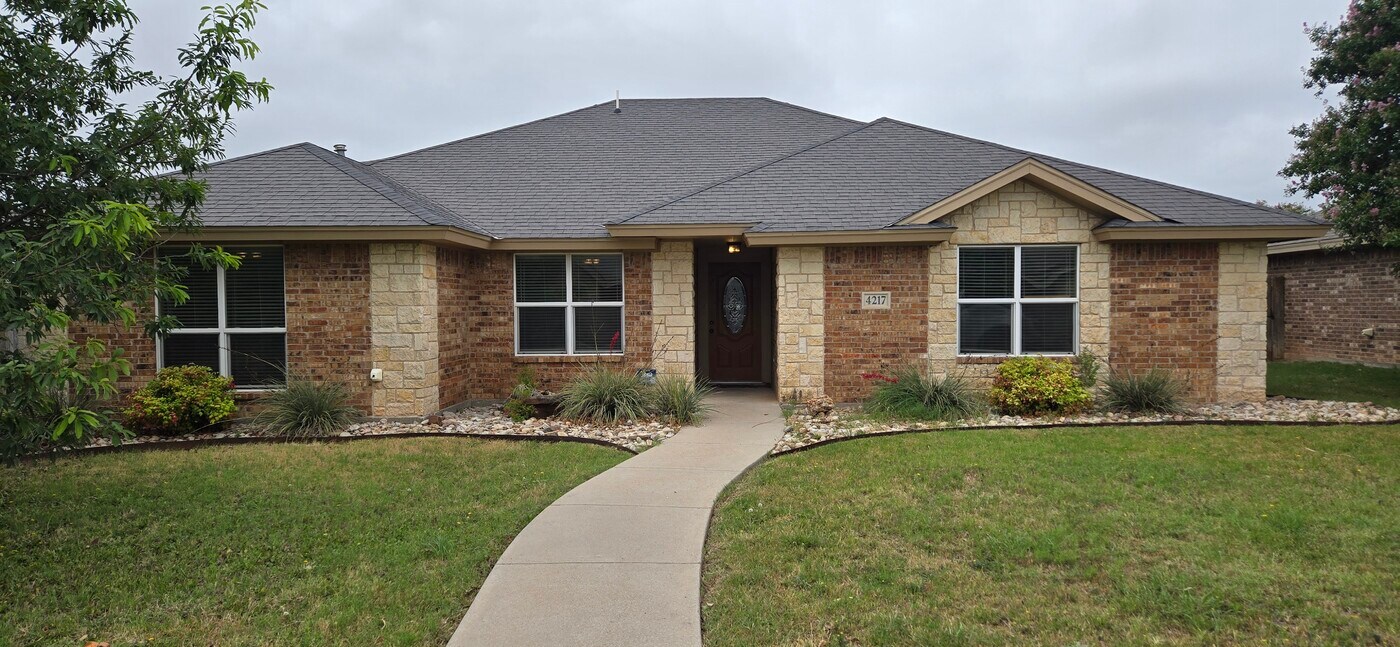 4217 Lexington Pl in San Angelo, TX - Foto de edificio