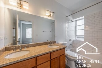 1503 N Talman Ave, Unit CH in Chicago, IL - Building Photo - Building Photo