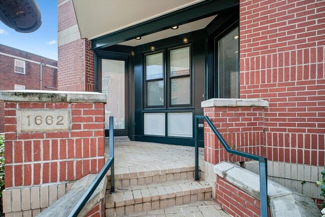 1662 N Quinn St in Arlington, VA - Building Photo - Building Photo