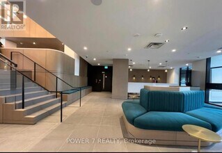 8 Beverley Glen Blvd in Vaughan, ON - Building Photo - Building Photo