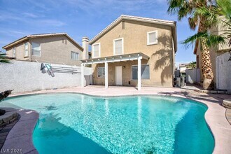 6533 Elk Creek Ln in Las Vegas, NV - Building Photo - Building Photo