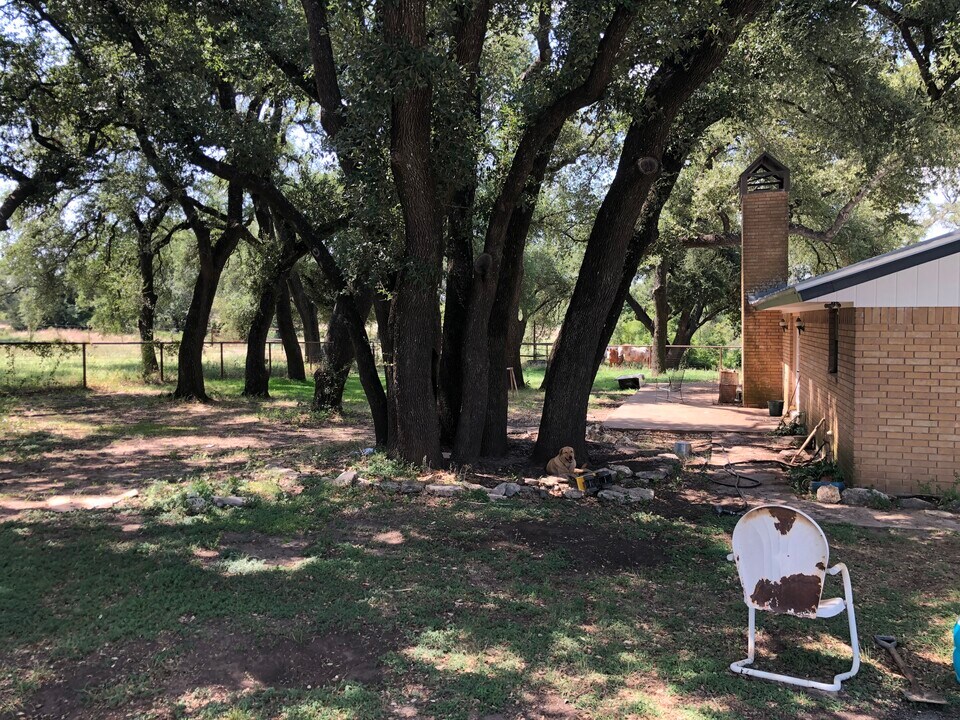 8984 FM 219 in Dublin, TX - Building Photo