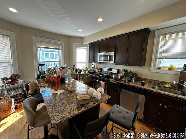 29 Montcalm Ave in Boston, MA - Building Photo - Building Photo