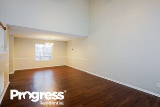 5132 Pebble Creek Dr in Nashville, TN - Foto de edificio - Building Photo