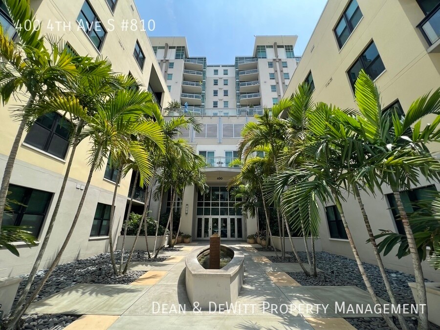 400 4th Ave S-Unit -810 in St. Petersburg, FL - Building Photo
