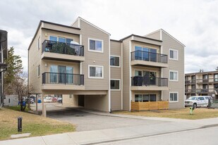 325 Sibbald St Apartments