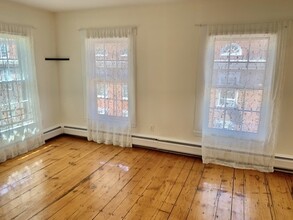 10 Appian Way in Cambridge, MA - Building Photo - Building Photo