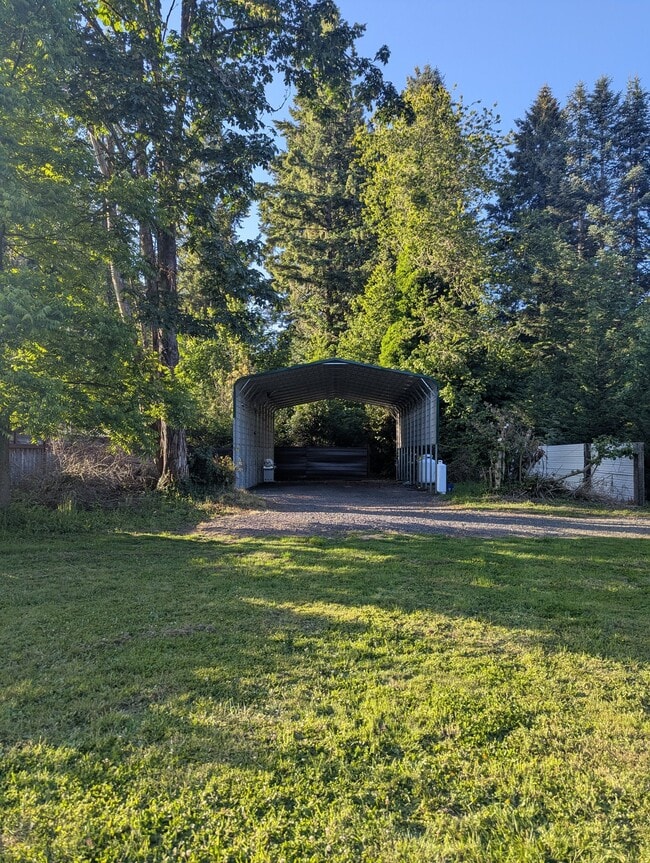 property at 2103 Karen Frazier Rd SE