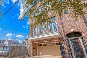 1731 Oakdale St in Houston, TX - Building Photo - Building Photo