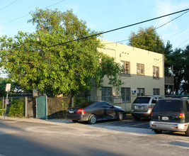 101-115 NE 78th St in Miami, FL - Building Photo - Building Photo