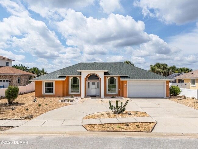 property at 142 Heron Dunes Dr