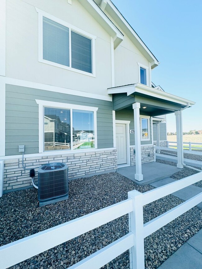 478 Condor Wy in Johnstown, CO - Building Photo - Building Photo